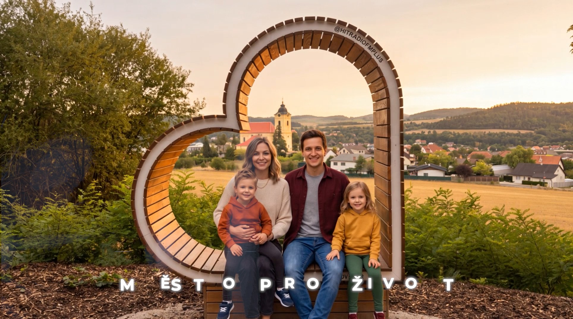 KRÁLŮV DVŮR